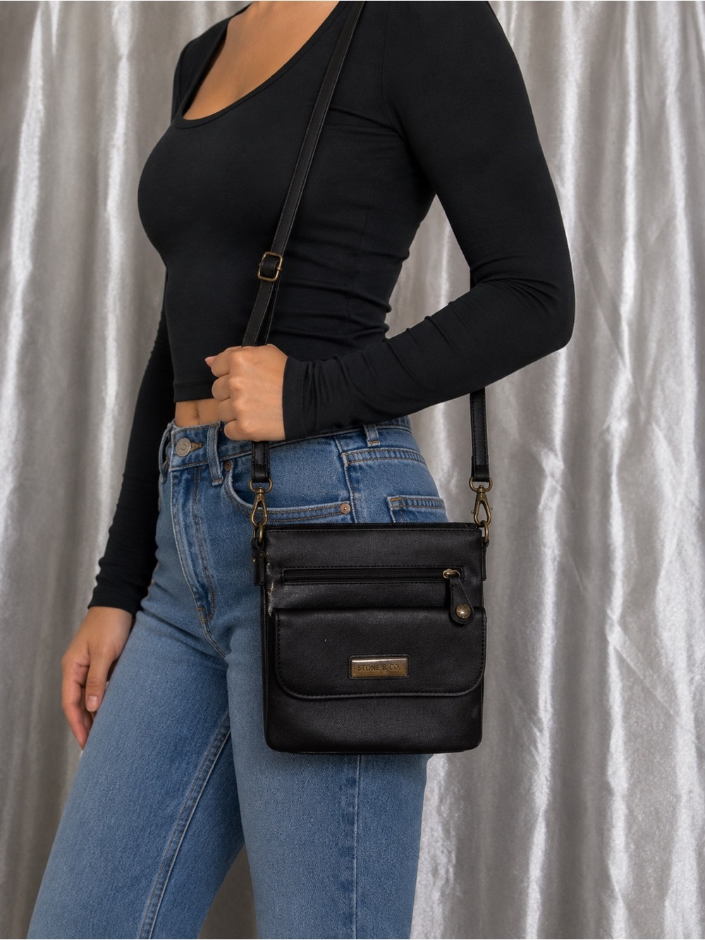 Marc New York Andrew Marc Black Crossbody Bag Multi Pocket Shoulder Purse